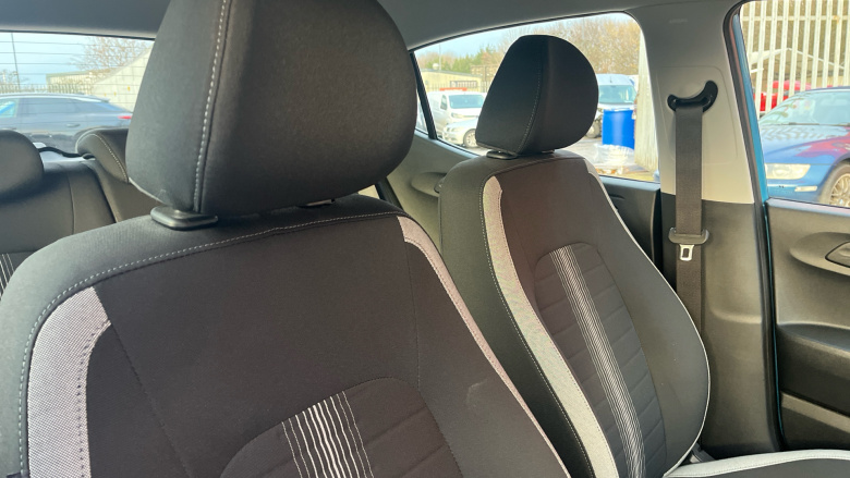 Hyundai i10 1.0 MPi SE Connect 5dr Petrol Hatchback